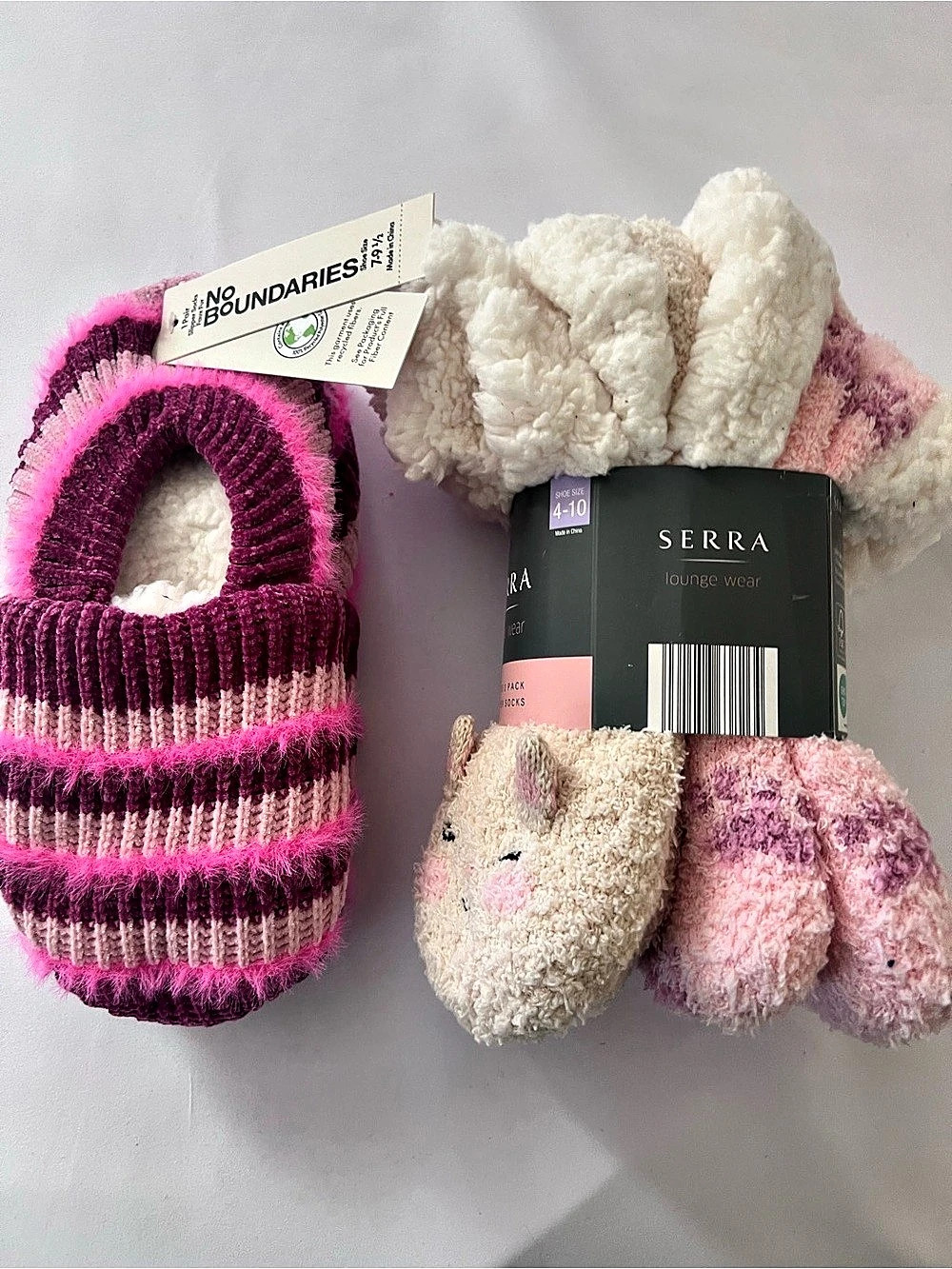 SERRA Ladies 2 Pack Slipper Socks Pink & White US 4-10 NWT and 1 pair of no boun